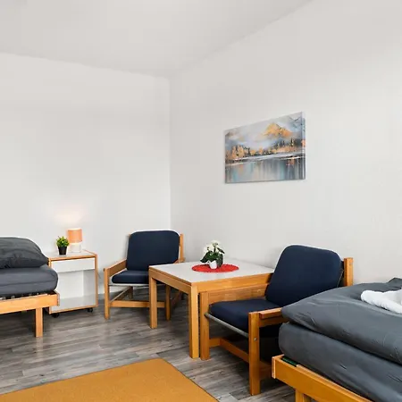 Guermache - Monteurwohnung Fuer Gruppen Bis 8 Personen *